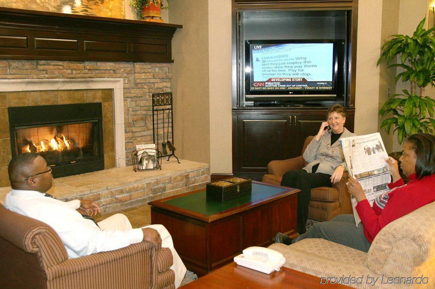 Hampton Inn & Suites Memphis-Beale Street Interior photo