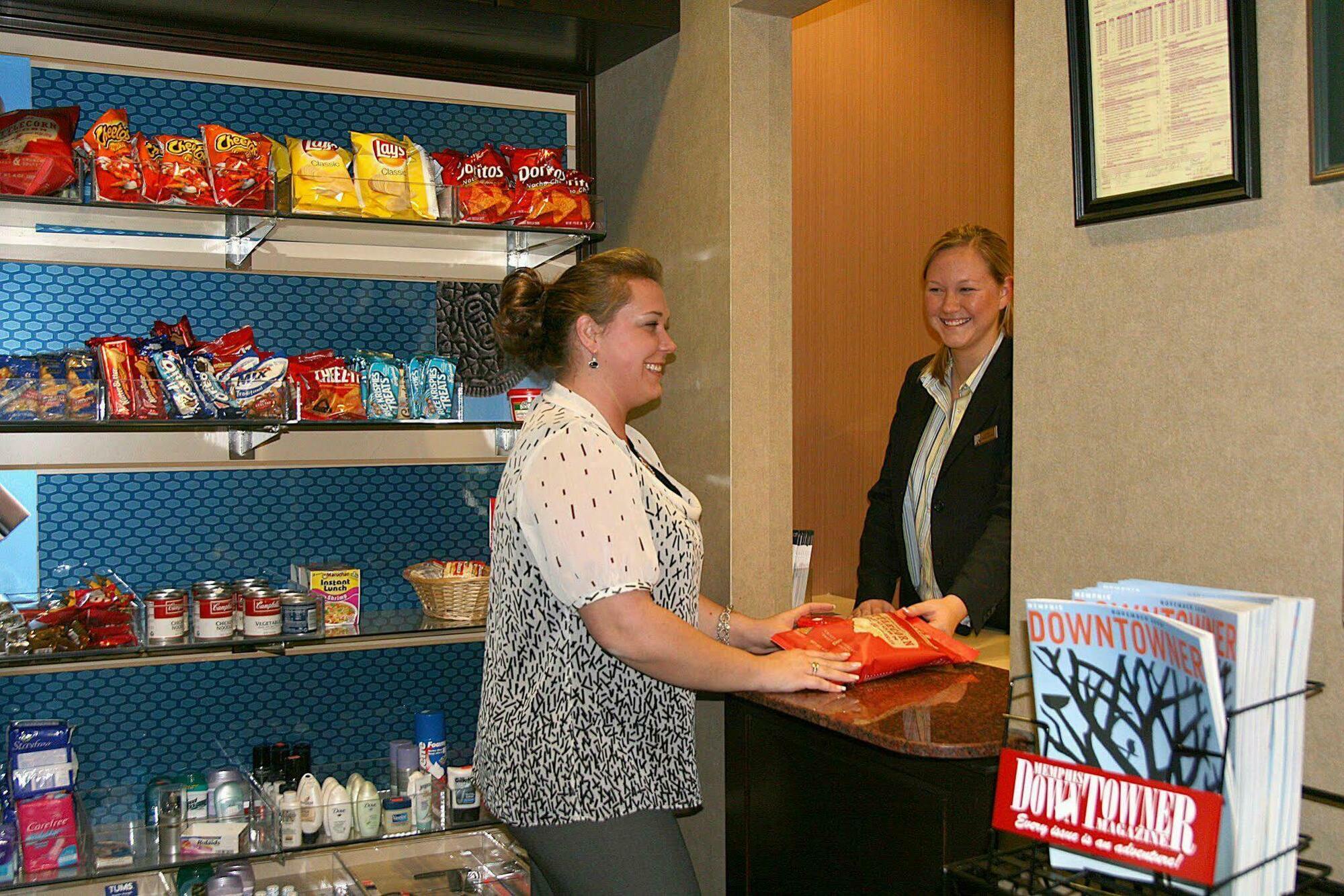 Hampton Inn & Suites Memphis-Beale Street Facilities photo